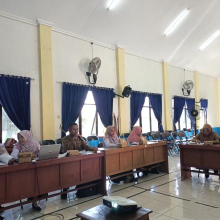 EVALUASI RAPERDES APBDES DESA GUNUNG ULIN OLEH TIM EVALUASI KECAMATAN MATARAMAN TAHUN ANGGARAN 2024